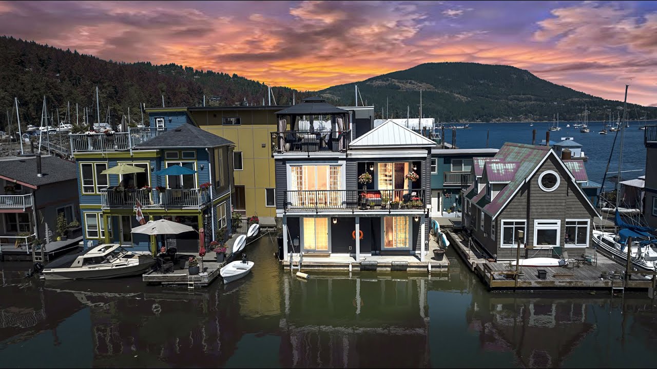 Float Home J12 at the Maple Bay Marina YouTube