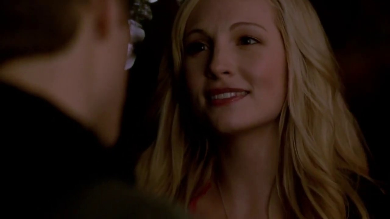 Caroline y Stefan parte 1 y 2 (cap 1 al 10) 1temporada