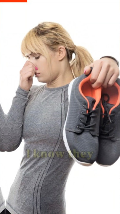 How to clean SMELLY shoes 😷👟