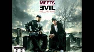 Watch Bad Meets Evil Im On Everything video