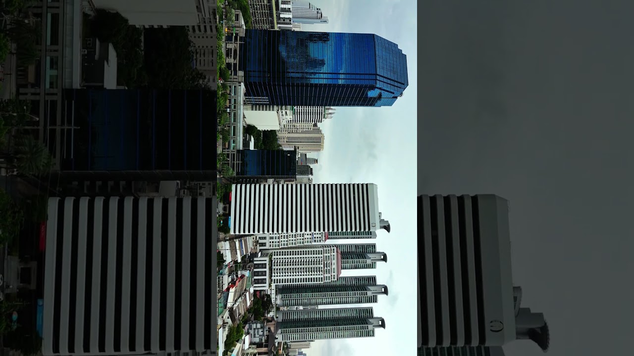 曼谷市中心綠洲 班嘉奇蒂公園Benjakitti Park位於曼谷市中心的素坤逸路Sukhumvit Road Asok附近，交通便利，商業發達，成為當地居民和遊客放鬆運動的最佳場所。 