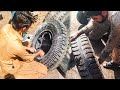 How To Replace Hino Truck Tire By Hand - Fast Workers