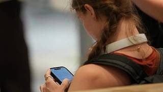 UK unveils plans for voluntary overnight social media curfew for older teens