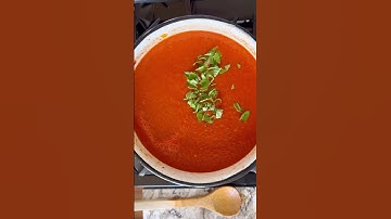 ➔ CREAMY TOMATO BASIL SOUP | Easy Homemade Comfort Food