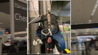 2 TSA officers disciplined after noose found in private screening area at MIA