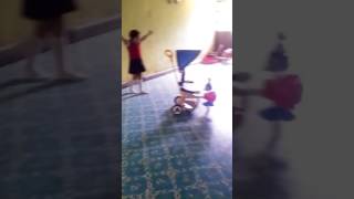 Bebe Bailando Calzon Chino