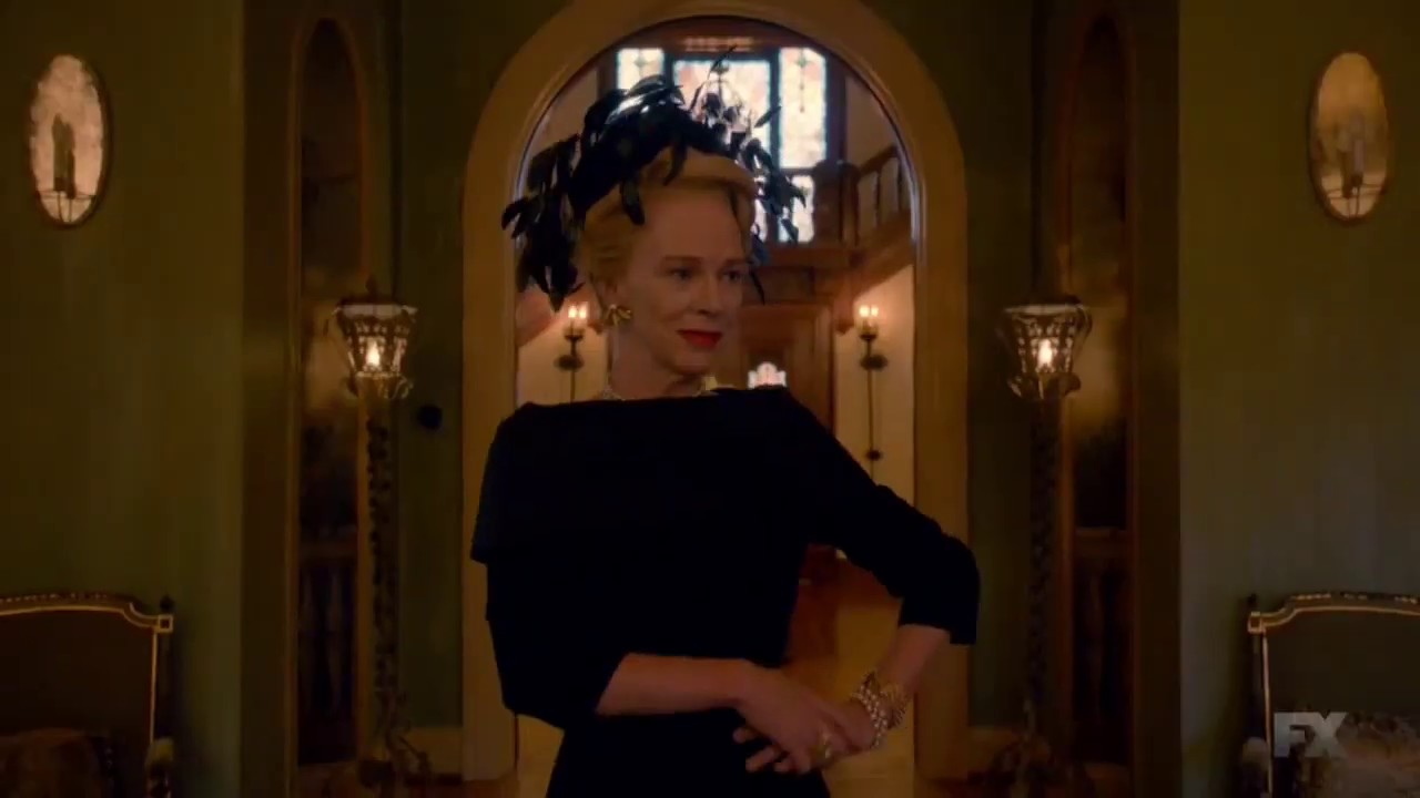 Feud Bette and Joan Hedda Hopper's Dinner party for Bette and Joan