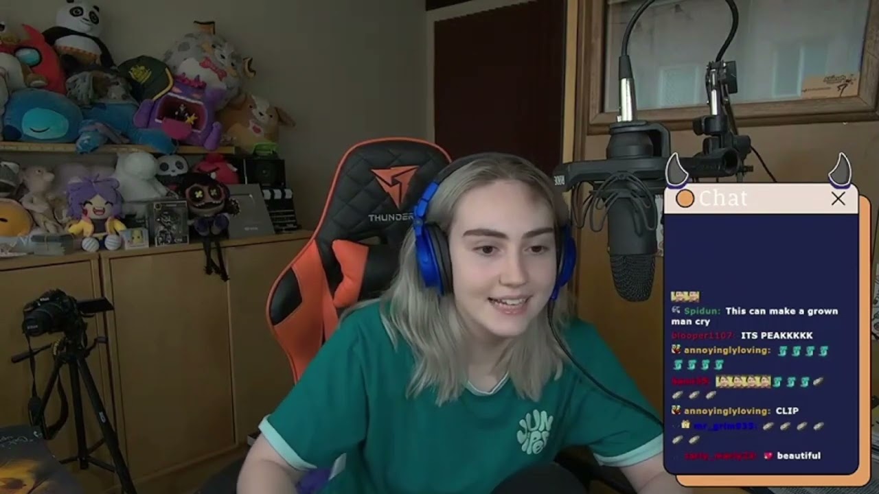 FitzyVa Singing songs