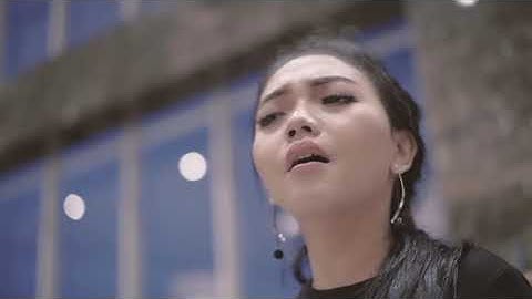 Syahiba Saufa - Ojo Nguber Welas (Official Music Video)