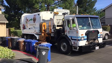 Ex-Northern Recycling and Waste Services Peterbilt 520 Labrie Automizer