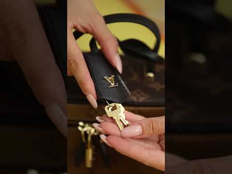 Брендова жіноча сумка Louis Vuitton Vanity PM Monogram Reverse Canvas Beige | Стильна, елегантна, натуральна шкіра, видео 1