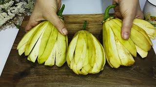 Cut eggplant in this order and pour boiling water, the result is amazing!
