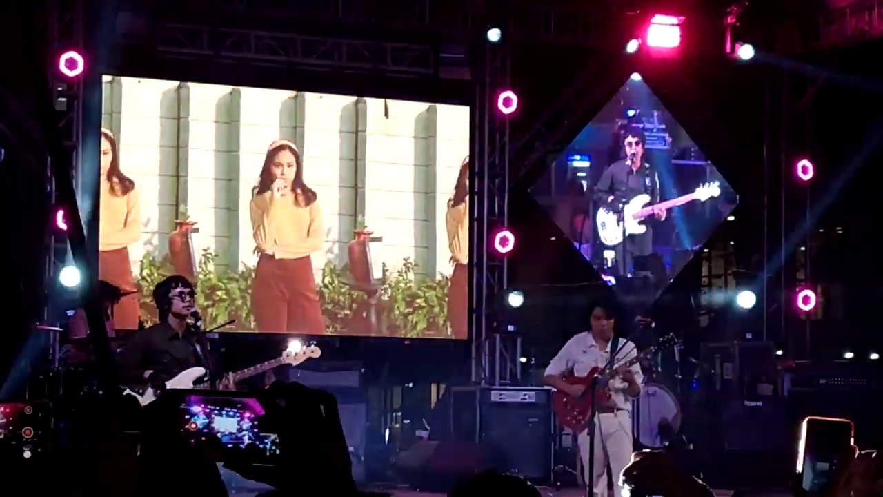 IV OF SPADES - HEY BARBARA LIVE AT COKE STUDIO CEBU CITY FUENTE - YouTube