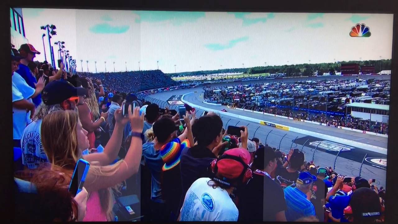 2016 VFW Sports Clips Help A Hero 200 Start Of The Race/ First 3 Laps YouTube