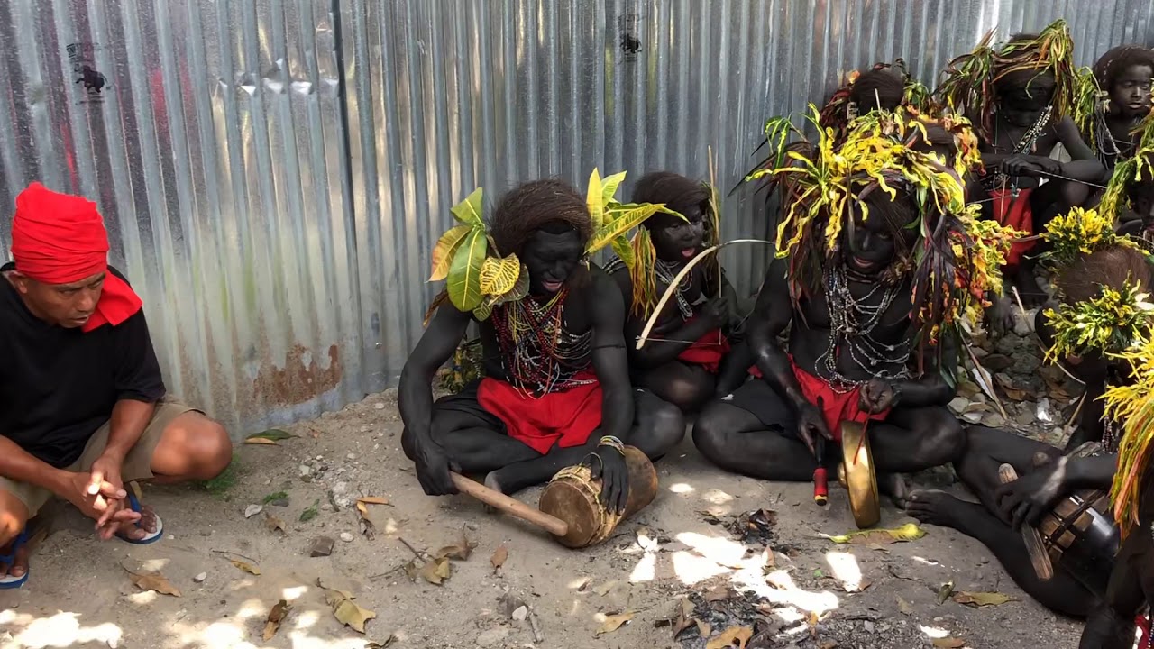 Alifuru Waai, Ina Masa Waya