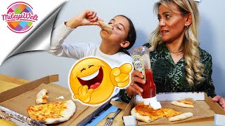 Wer Als Letzter Aufhört Pizza Zu Essen Gewinnt Die Mystery Box - Mileys Welt