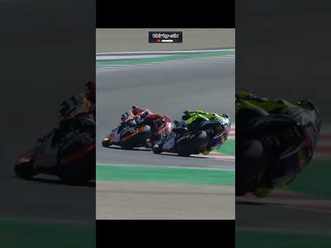 Rossi VS Marquez hampir bersenggolan di San Marino GP 2019 #valentinorossi #marcmarquez