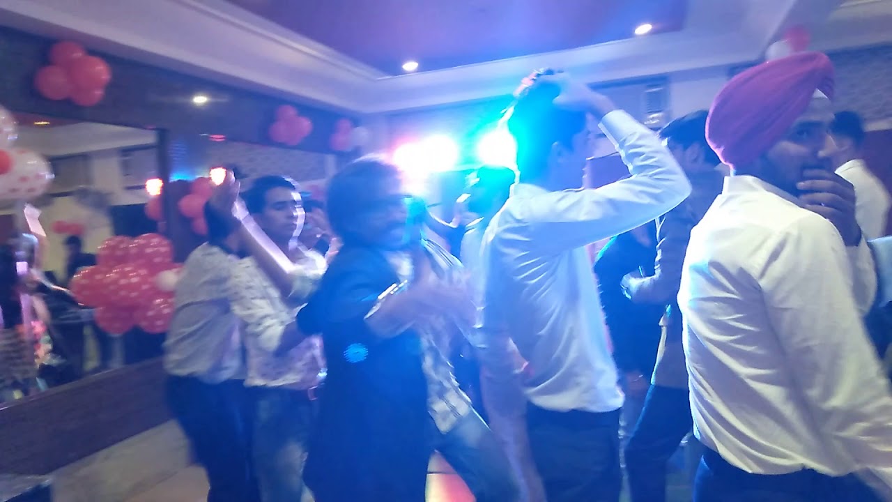 Dance of fresher party of maherishi Arvind college of pharmacy ambabadi jpr