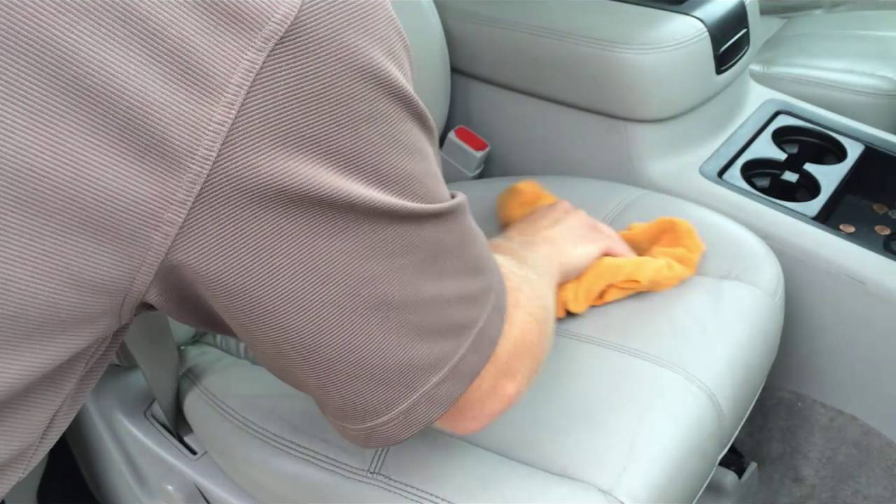 Cleaning White Leather with Leather Cleaner and Conditioner - YouTube