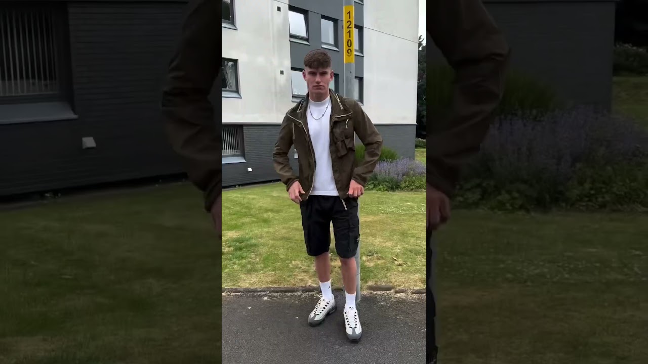 The iconic CP Company Goggle Jacket✍️