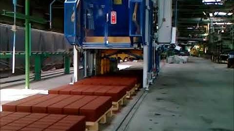 Zenith 940 - Mobile Multilayer Machine - paving stones production