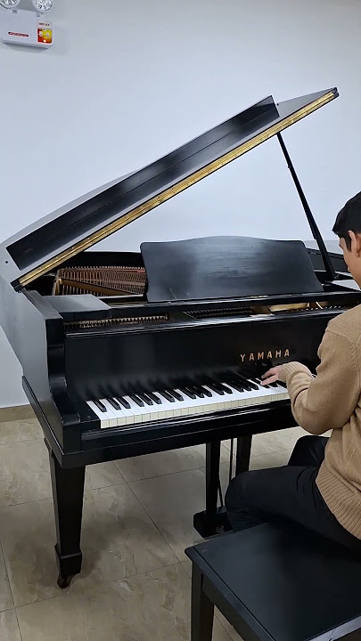 🎹 Yamaha G2 negro satinado – Sonido elegante y poderoso