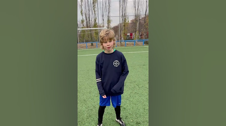 ¿CUÁNTOS TOQUES DARÁ CON UN CHICLE ESTE NIÑO DE 11 AÑOS?