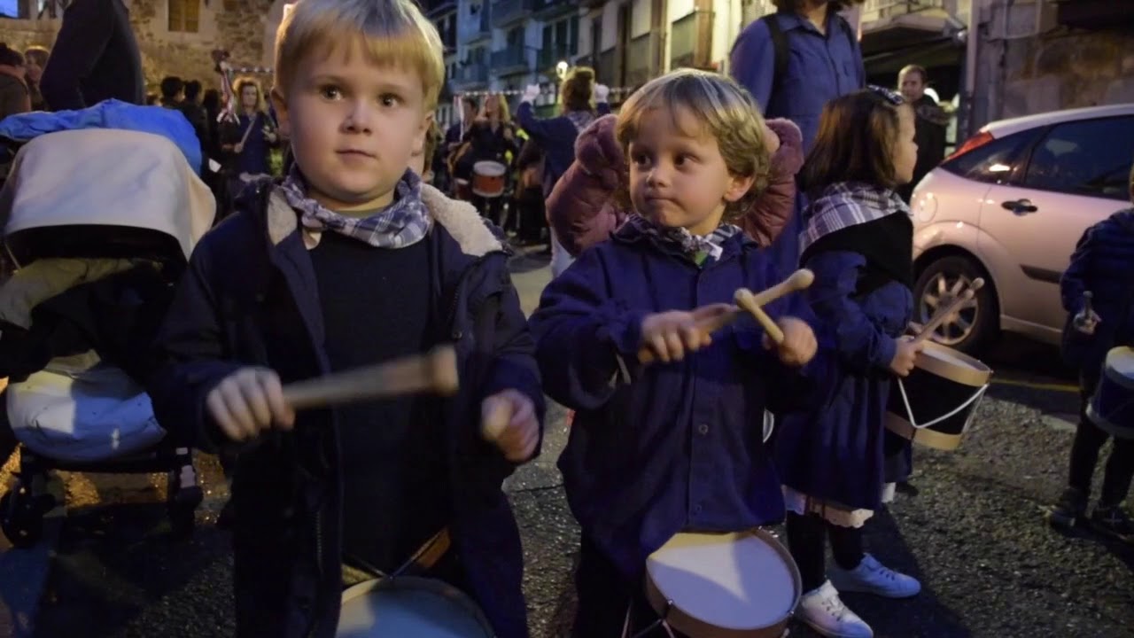 Euskararen Eguneko Ondarroako danborrada