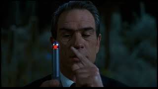 Men In Black- First Neuralyzer Scene