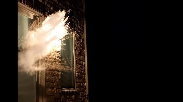 Throwing boiling water into freezing air (Mpemba effect)