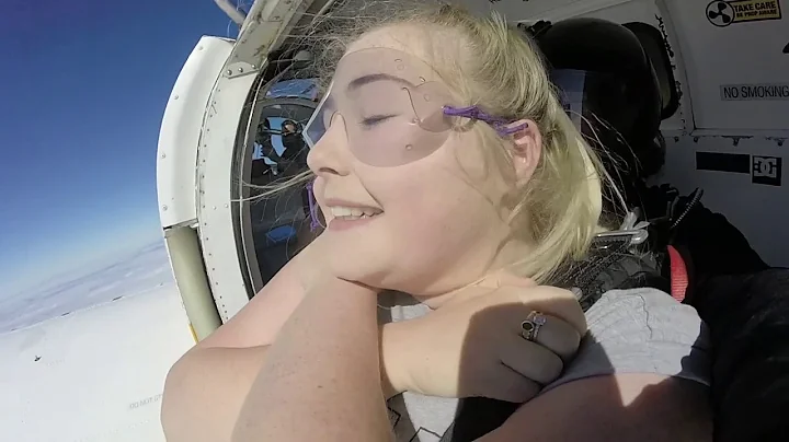 Sarah Freund at Coastal Skydive