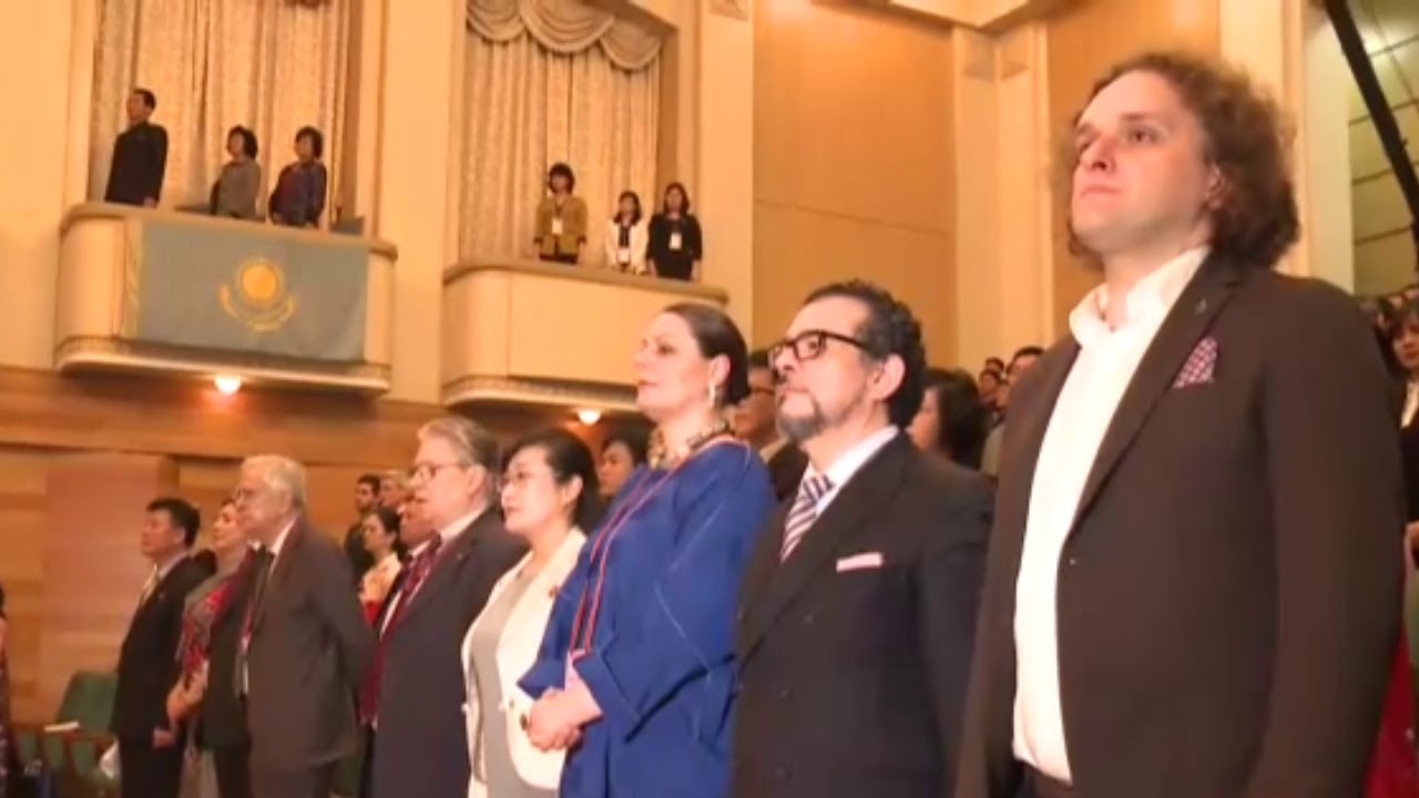 First Pyongyang International Vocal Competition Closes кндр фото