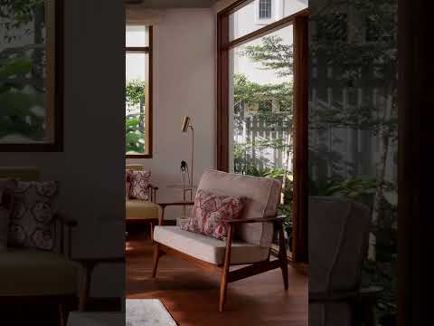 Magari chairs that