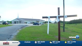 Church hosts prayer vigil for victims in Louisiana mass shooting
