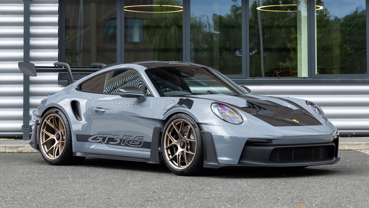 2024 Porsche 911 (992) GT3 RS Weissach - Arctic Grey - Walkaround (4K)