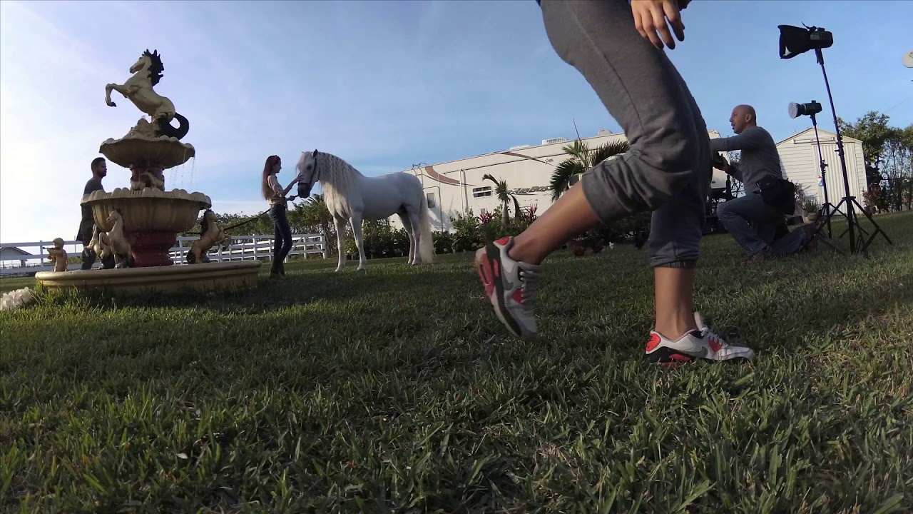 Destination photographer Quinceanera Miami