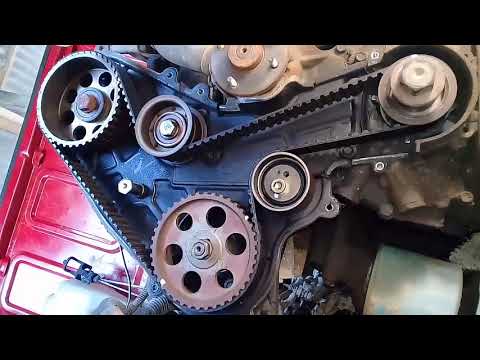 LD20 CylinderHead Removal