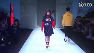 190331 PONY x SNH48 Li YiTong _ catwalk cut