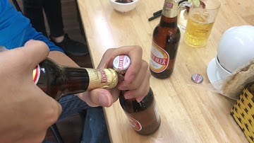 Hướng dẫn cách khui bia bằng tay không - How to Open the cap of the beer bottle