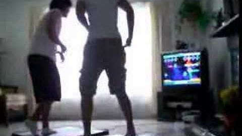 Thomas vs. Aaron DDR