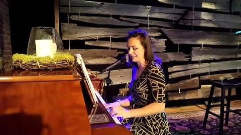 P L x Tangled String Open Mic sessions Laura