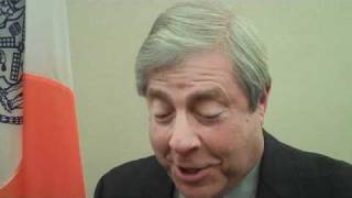 Marty Markowitz sings tribute to bike lanes
