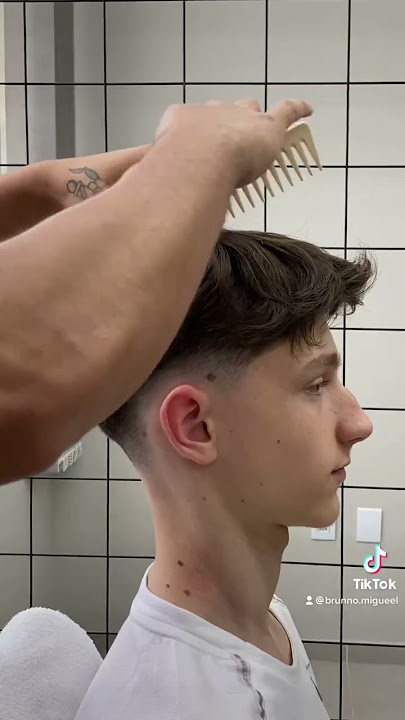 corte pra cabelo liso fade em v｜Pesquisa do TikTok