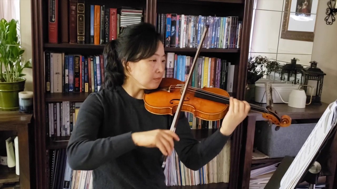 Minuet in D minor by W. A. Mozart for violin (Suzuki Book 7) YouTube