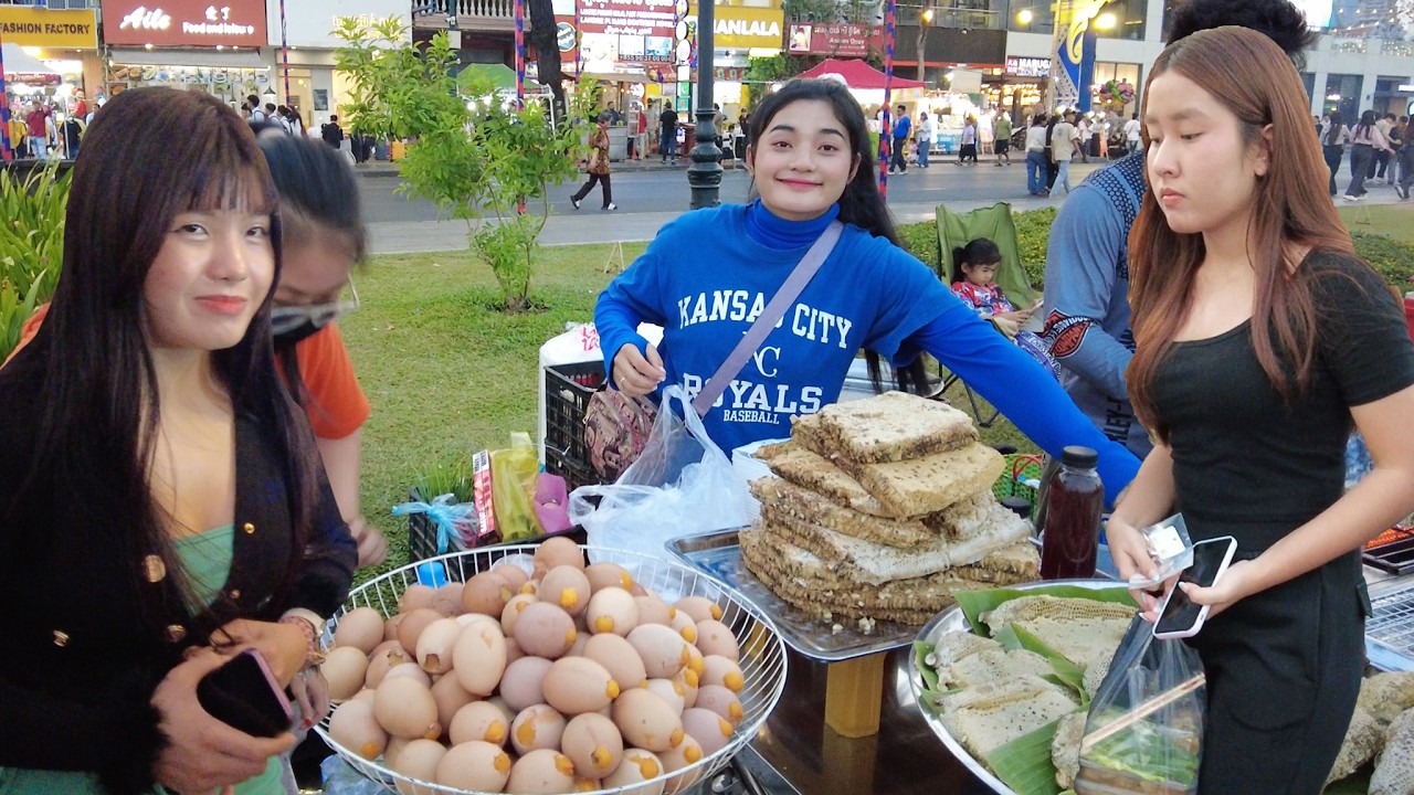 Phnom Penh After Dark City Life People Activities and Delicious Street Food 2026