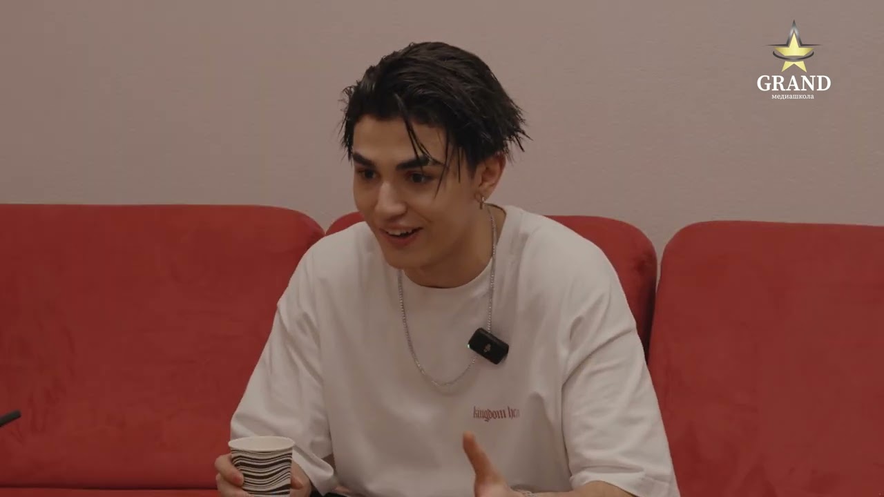 Интервью с исполнителем суперхита «ЭТА ЛЮБОВЬ♥» — Амирчиком 