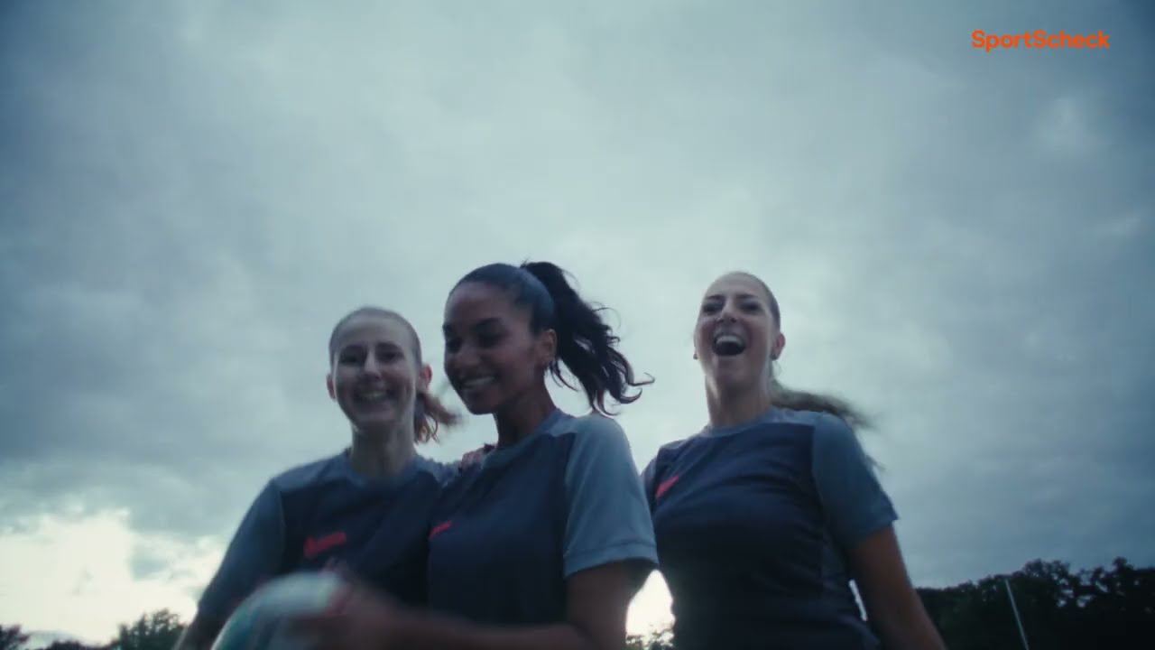 SportScheck - СОЗДАНО ДЛЯ БОЛЬШЕГО