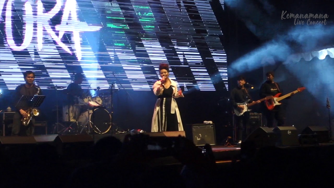 Yura Yunita - Apakah Kamu Balkonjazz2019