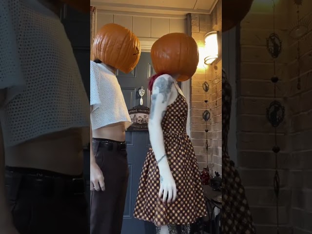 Amazing Halloween Pumpkin Pictures 3 sddefault