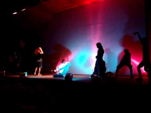 Coreografia (tri improvisada!!) Estdio Paula Schre...